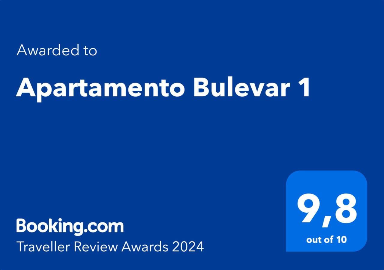 Bulevar 1 Con Parking Apartment *